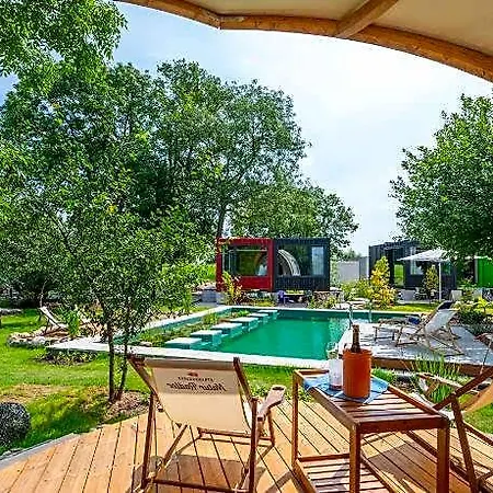 Deichkind Country Loft Rezort 4*